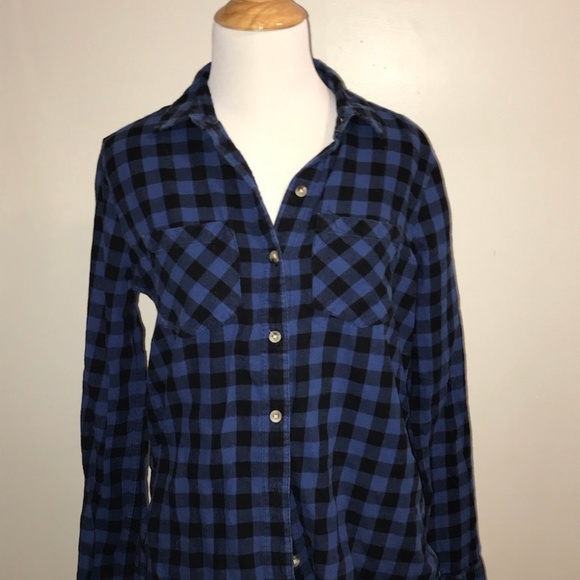 SO black and blue flannel! - Picture 4 of 7